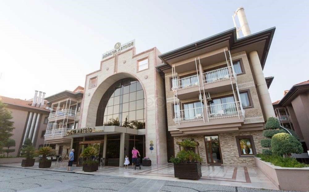 cheap resort hotels to Spend holiday with family