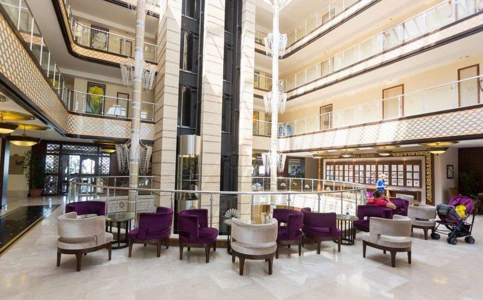 cheap resort hotels to Spend holiday with family