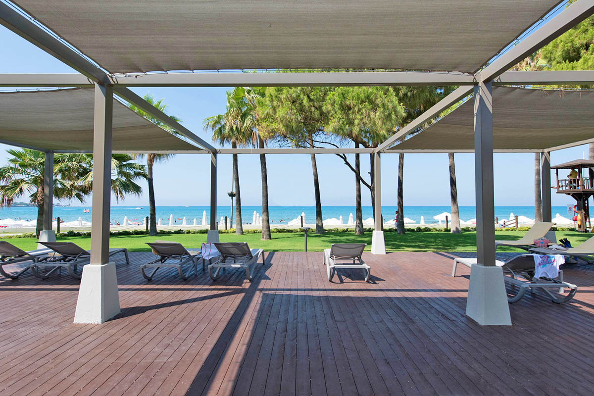 cheap resort hotels to Spend holiday with family