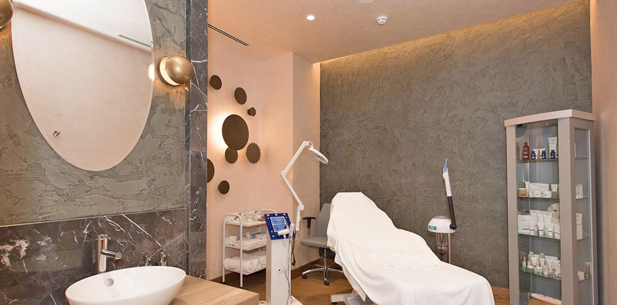 cheap resort hotels to Spend holiday with family