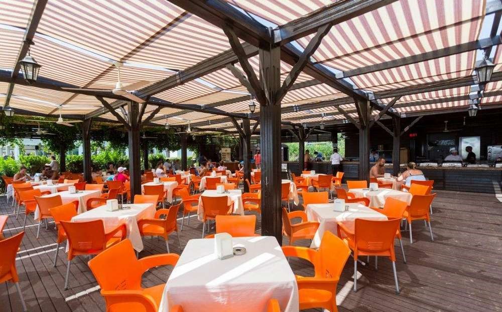 cheap resort hotels to Spend holiday with family