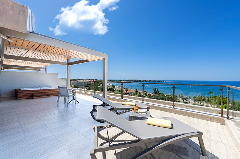 cheap resort hotels to Spend holiday with family