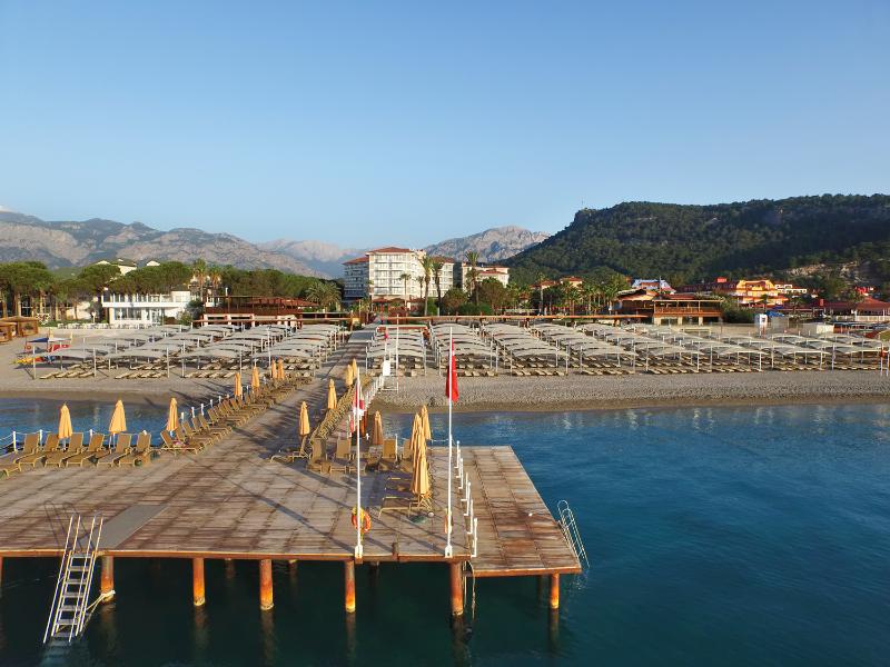 cheap resort hotels to Spend holiday with family