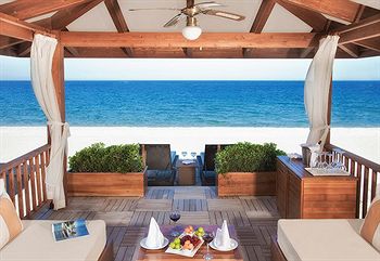 cheap resort hotels to Spend holiday with family