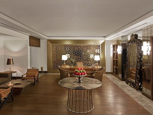 cheap resort hotels to Spend holiday with family