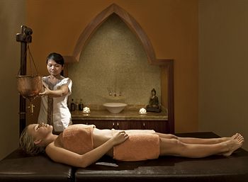 cheap resort hotels to Spend holiday with family