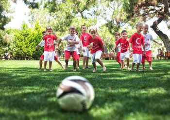 cheap resort hotels to Spend holiday with family