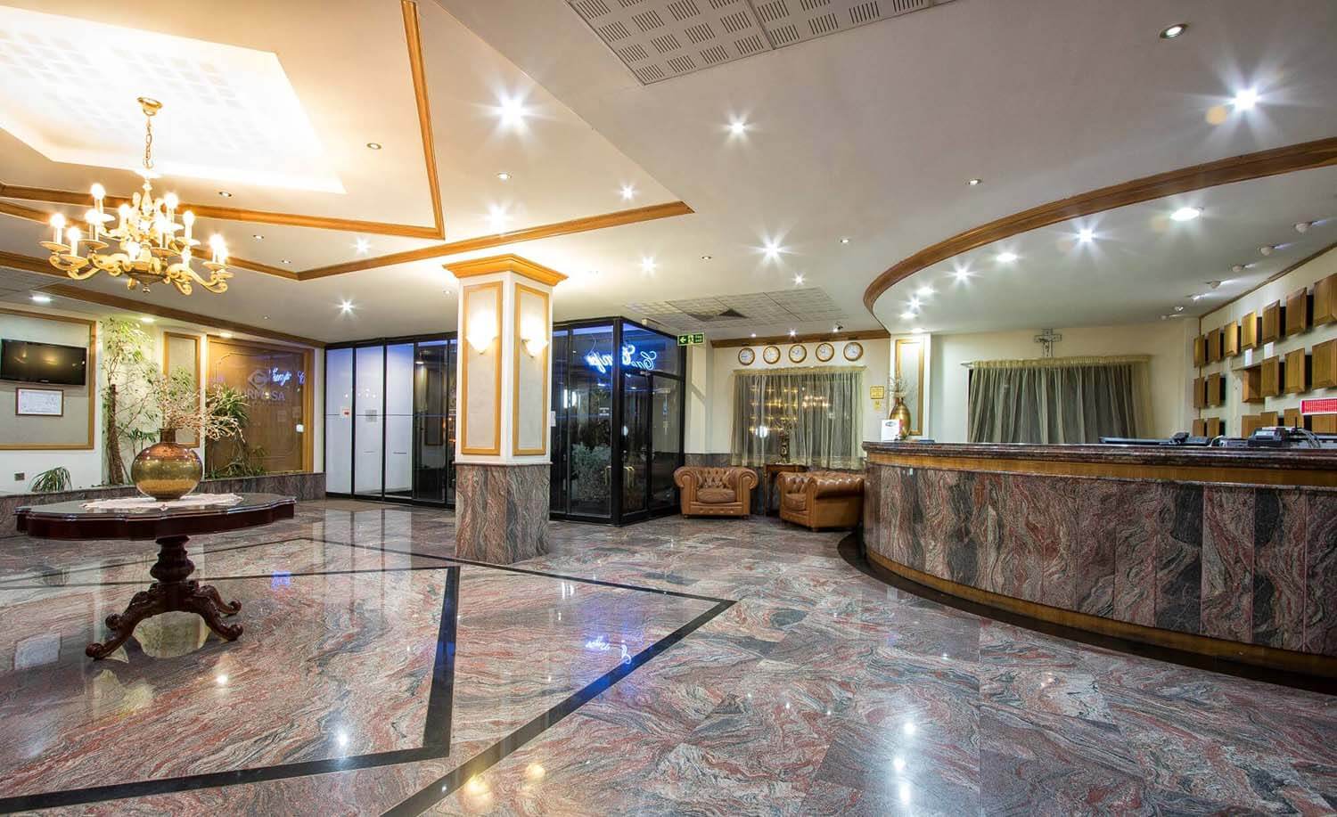 cheap resort hotels to Spend holiday with family