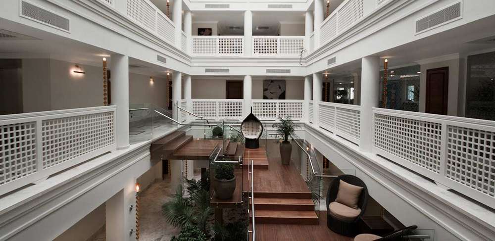 cheap resort hotels to Spend holiday with family