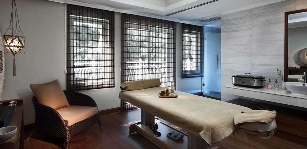 cheap resort hotels to Spend holiday with family