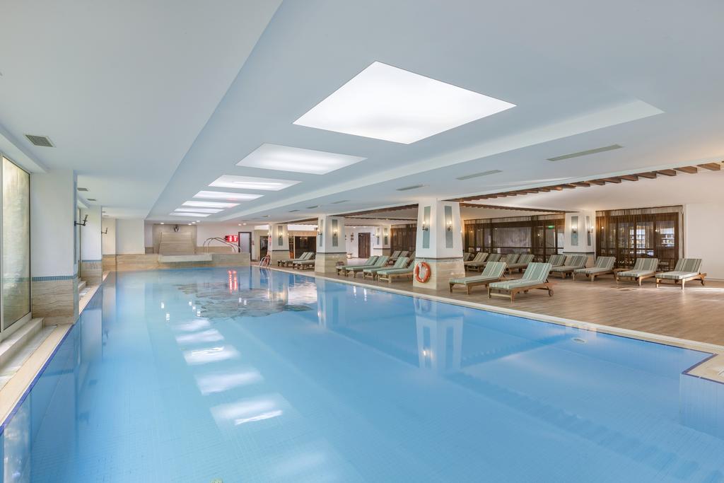 cheap resort hotels to Spend holiday with family