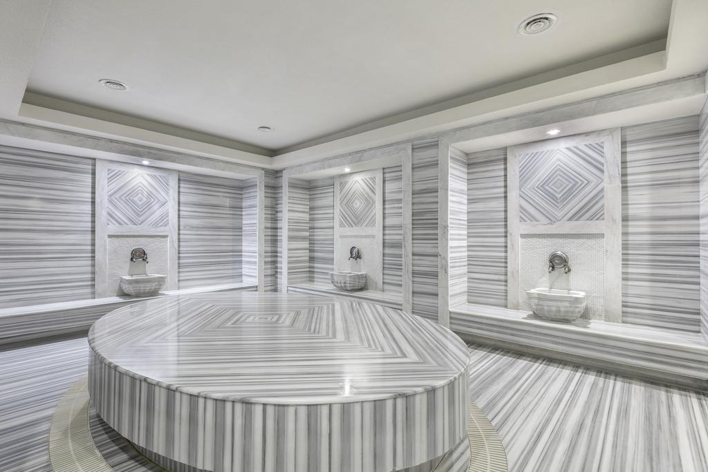 cheap resort hotels to Spend holiday with family