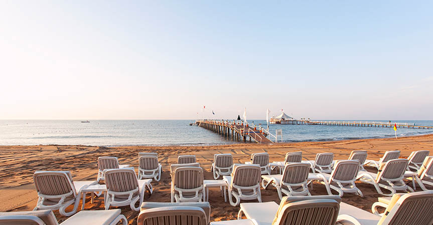 cheap resort hotels to Spend holiday with family