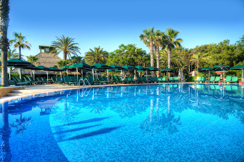 cheap resort hotels to Spend holiday with family