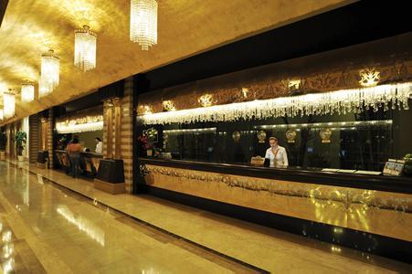 cheap resort hotels to Spend holiday with family