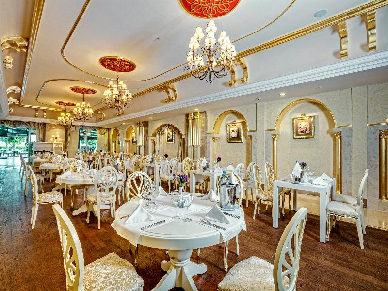 cheap resort hotels to Spend holiday with family