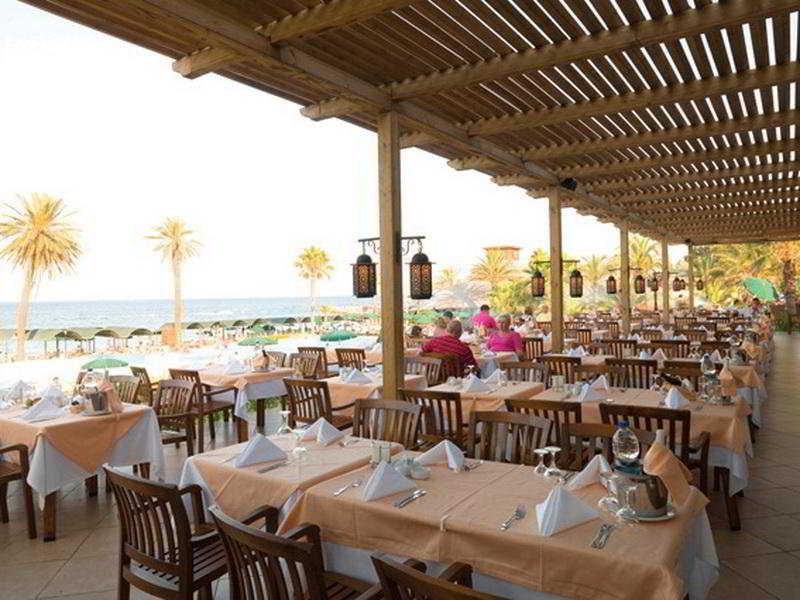 cheap resort hotels to Spend holiday with family