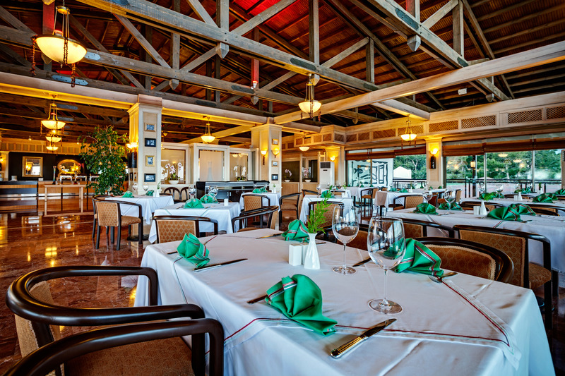 cheap resort hotels to Spend holiday with family