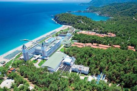 cheap resort hotels to Spend holiday with family