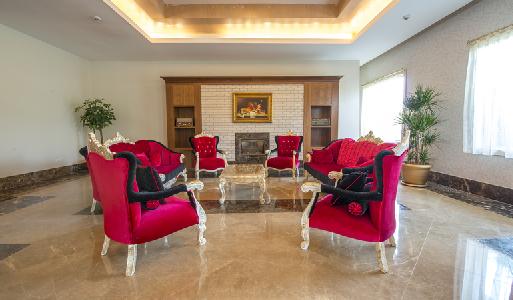 cheap resort hotels to Spend holiday with family