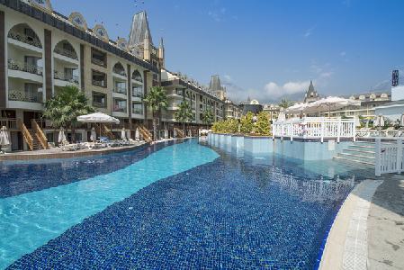 cheap resort hotels to Spend holiday with family