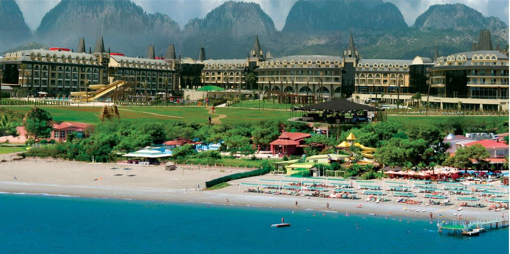 cheap resort hotels to Spend holiday with family