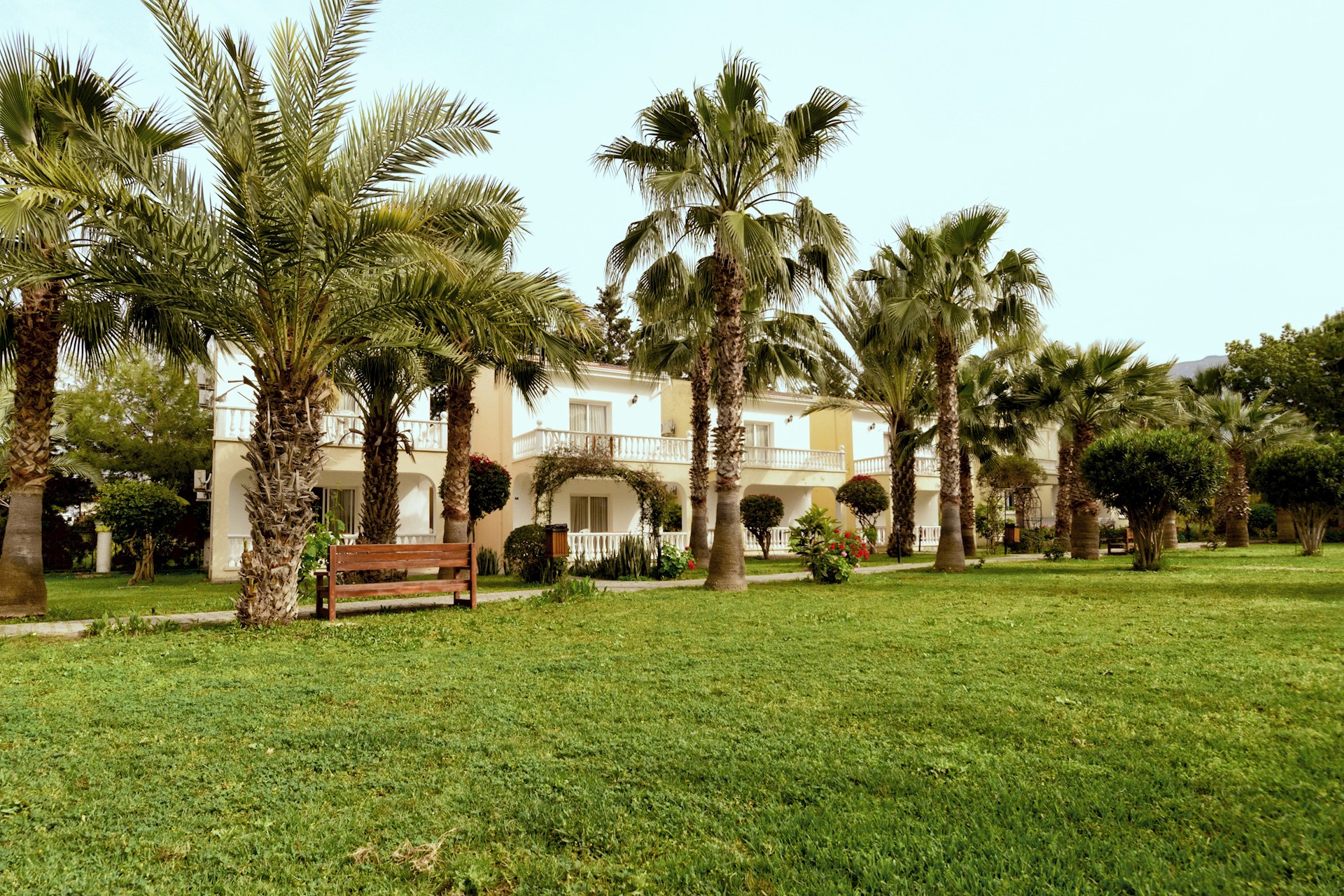 cheap resort hotels to Spend holiday with family