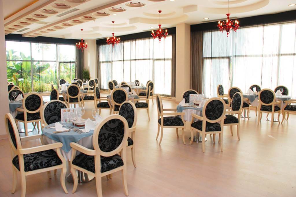 cheap resort hotels to Spend holiday with family