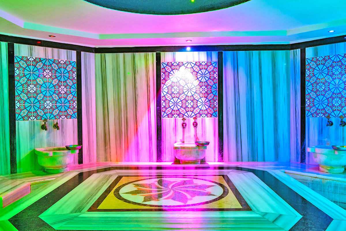 cheap resort hotels to Spend holiday with family