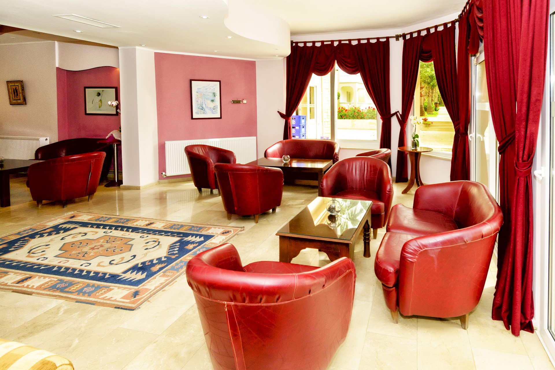 cheap resort hotels to Spend holiday with family