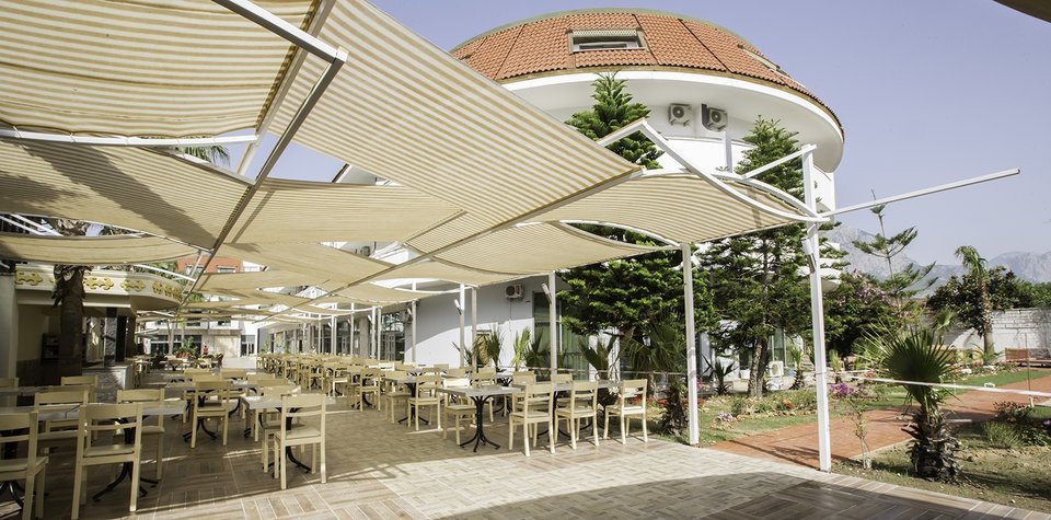 cheap resort hotels to Spend holiday with family