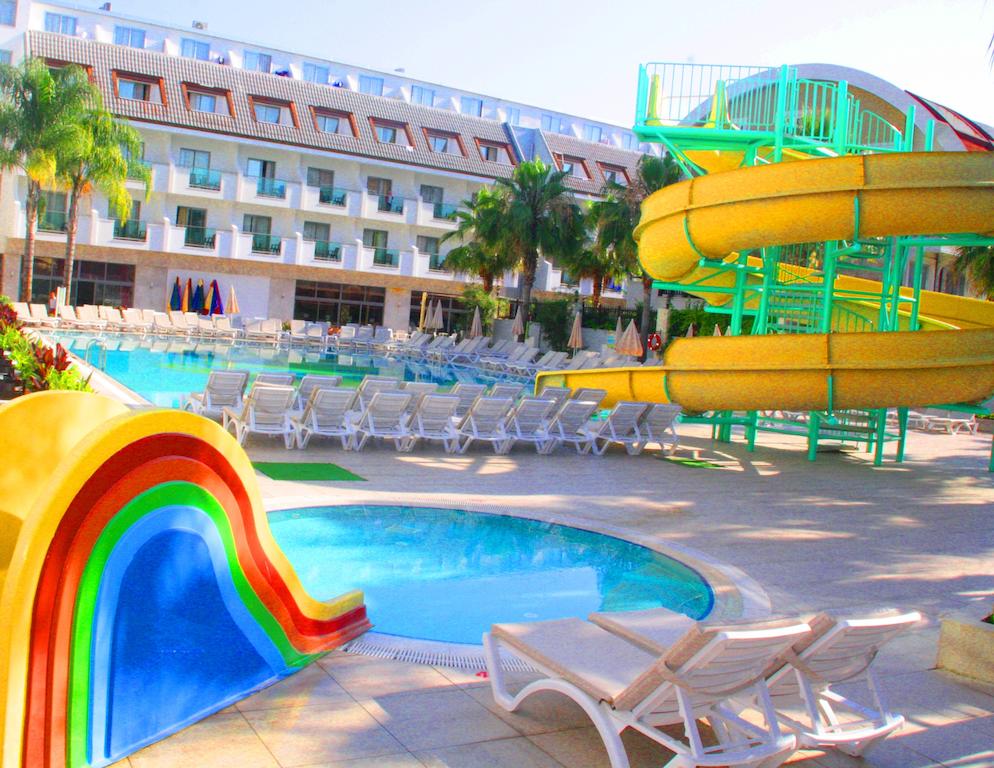 cheap resort hotels to Spend holiday with family