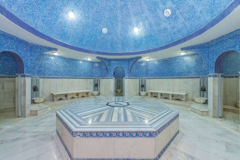 cheap resort hotels to Spend holiday with family