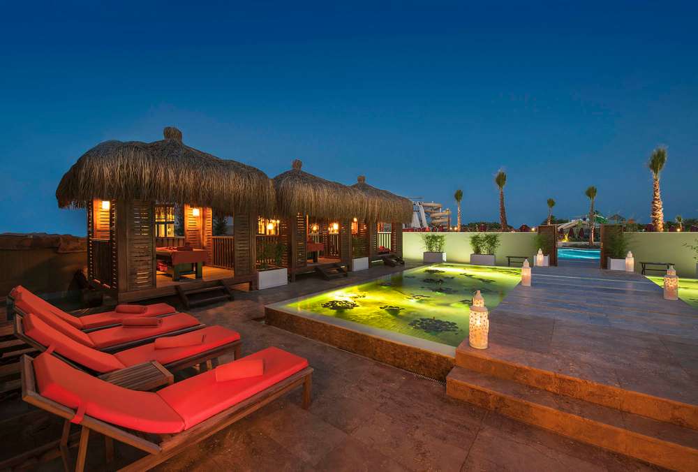 cheap resort hotels to Spend holiday with family