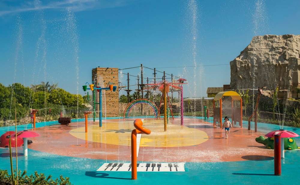 cheap resort hotels to Spend holiday with family