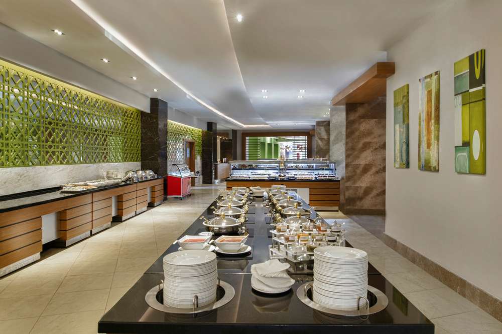 cheap resort hotels to Spend holiday with family