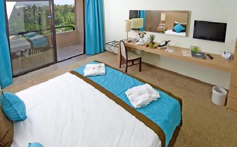 cheap resort hotels to Spend holiday with family