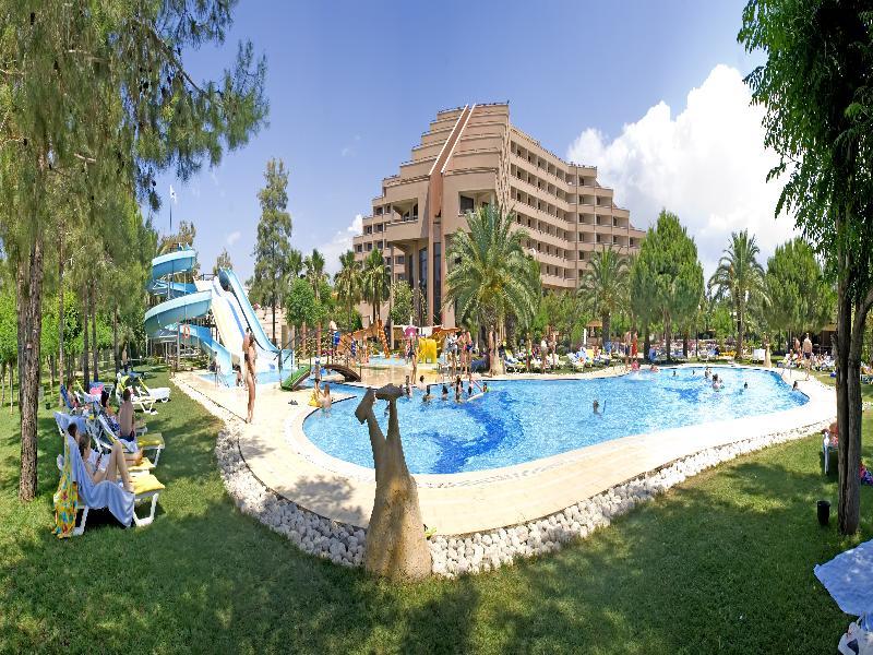 cheap resort hotels to Spend holiday with family