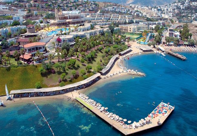 cheap resort hotels to Spend holiday with family