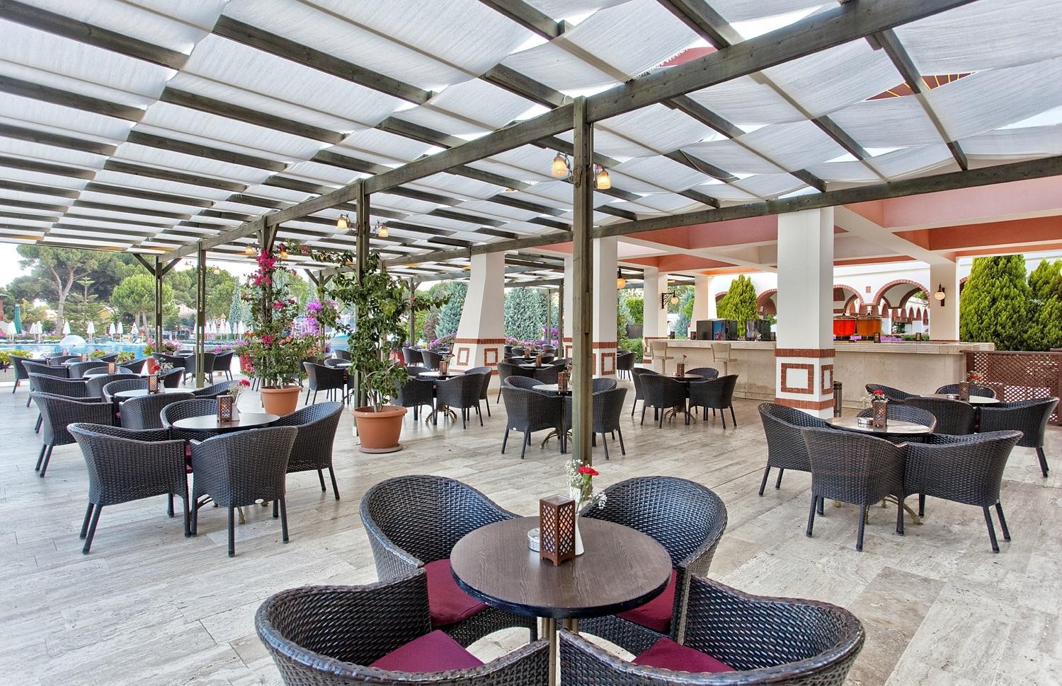 cheap resort hotels to Spend holiday with family