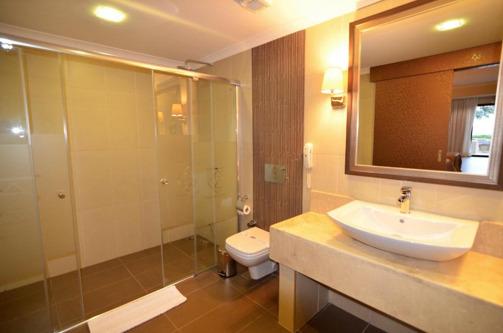 cheap resort hotels to Spend holiday with family