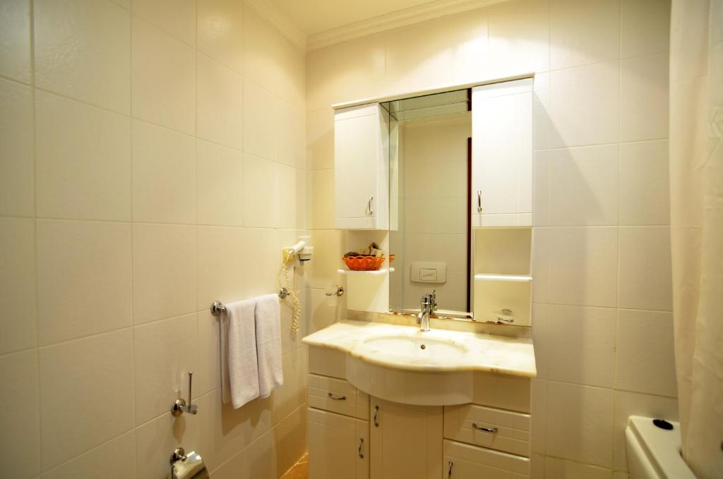 cheap resort hotels to Spend holiday with family