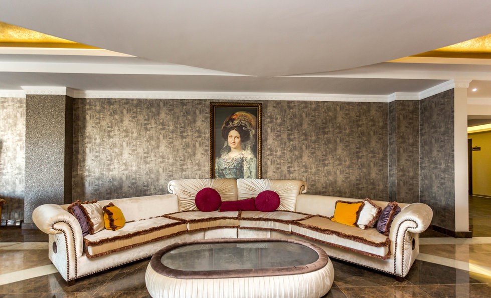 cheap resort hotels to Spend holiday with family