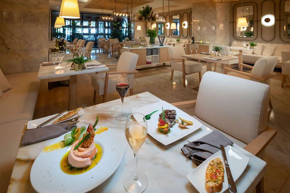 cheap resort hotels to Spend holiday with family