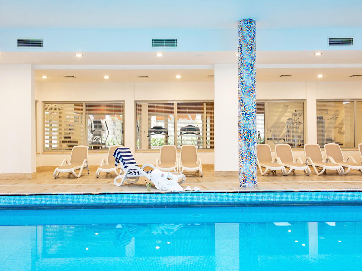 cheap resort hotels to Spend holiday with family