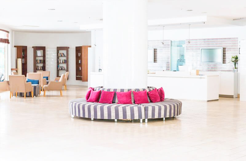 cheap resort hotels to Spend holiday with family