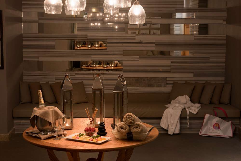 cheap resort hotels to Spend holiday with family