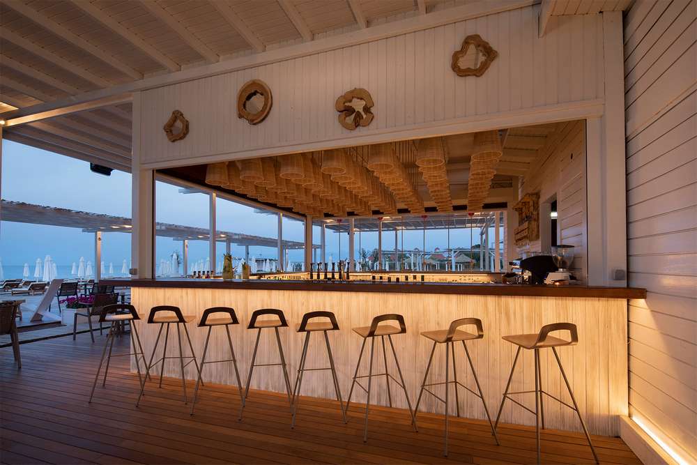 cheap resort hotels to Spend holiday with family