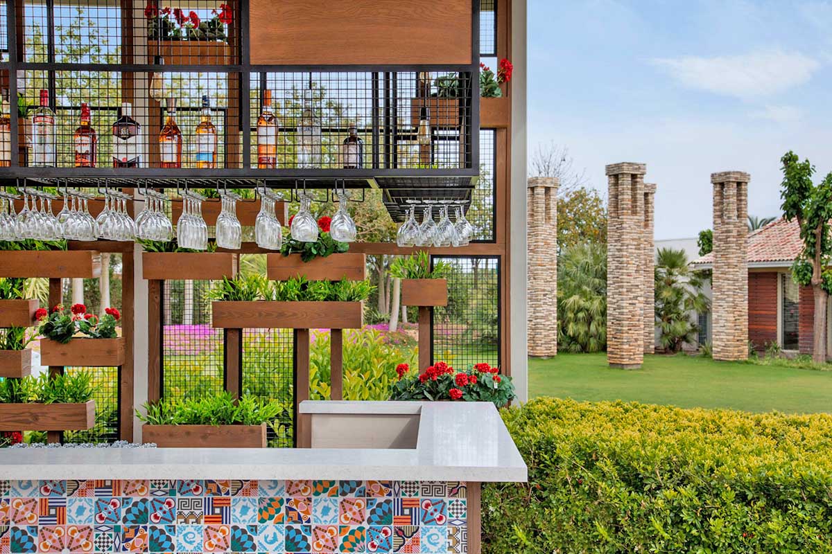 cheap resort hotels to Spend holiday with family