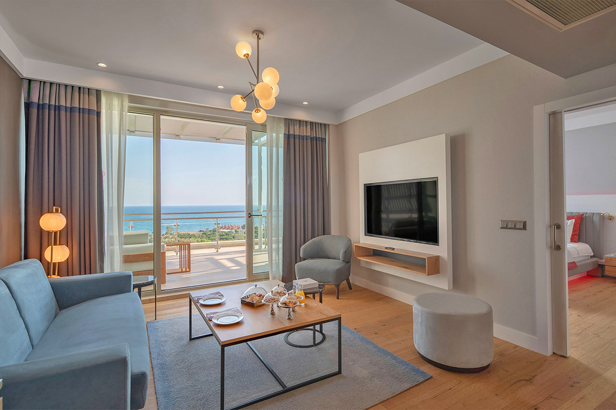 cheap resort hotels to Spend holiday with family